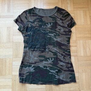 Billabong | women's small y2k camo print top with graphic